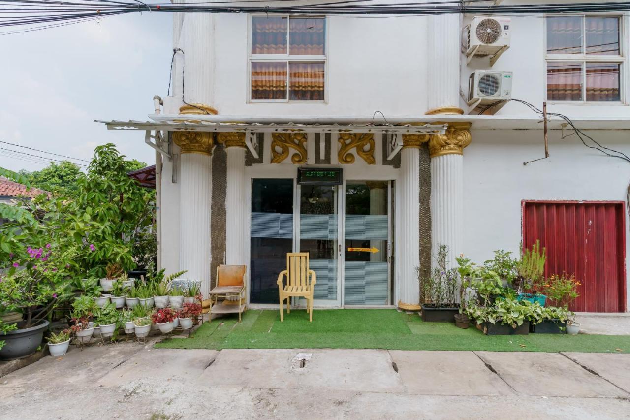 Reddoorz Syariah Near Universitas Borobudur Τζακάρτα Εξωτερικό φωτογραφία