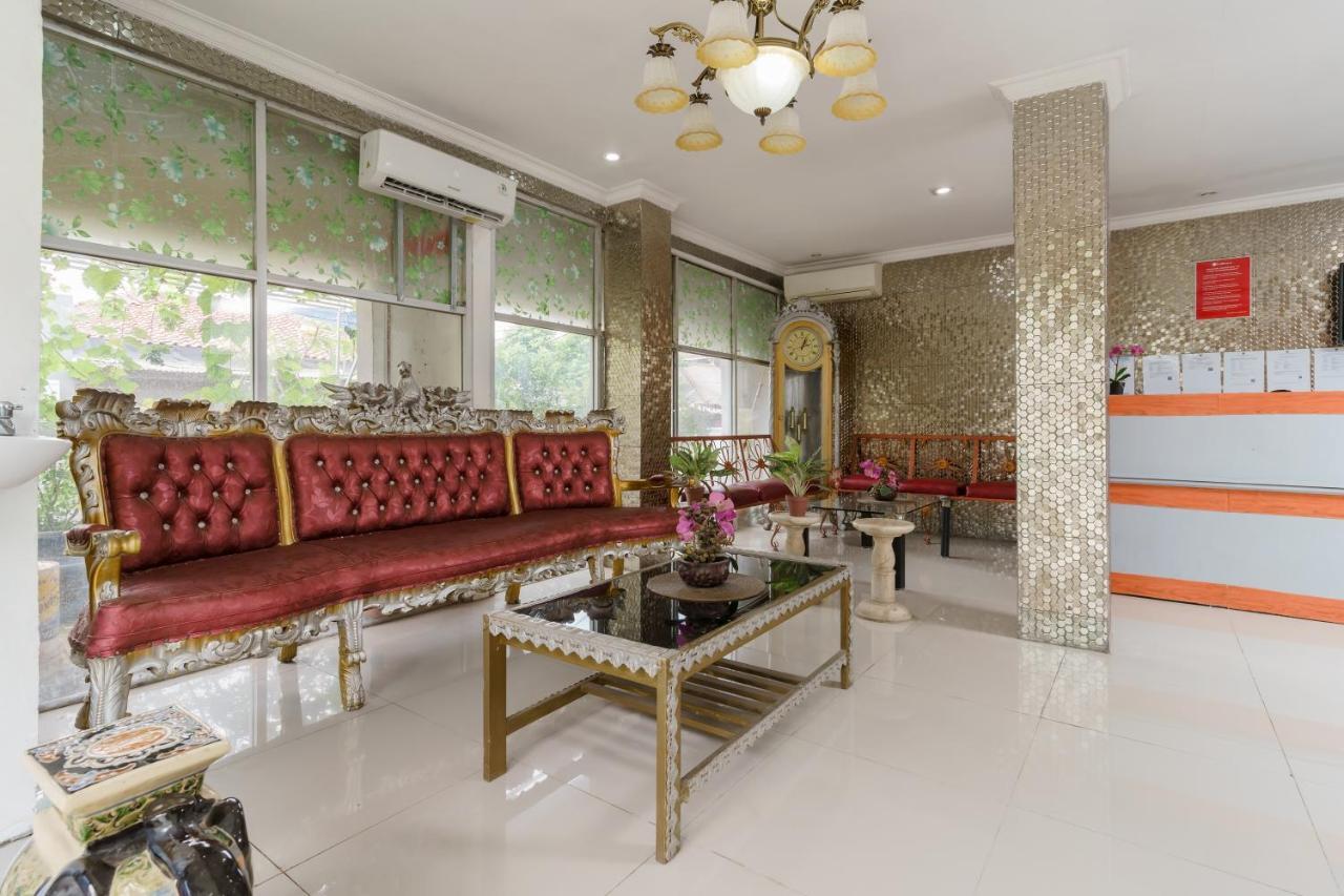 Reddoorz Syariah Near Universitas Borobudur Τζακάρτα Εξωτερικό φωτογραφία