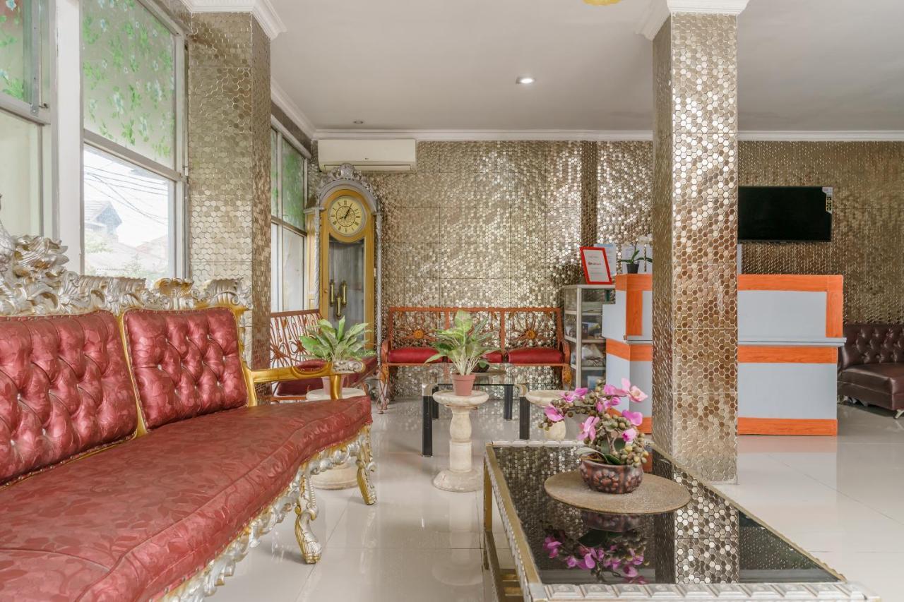 Reddoorz Syariah Near Universitas Borobudur Τζακάρτα Εξωτερικό φωτογραφία